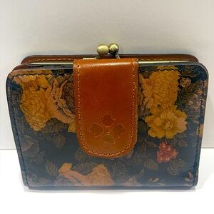 Patricia Nash Floral Pattern Women's Wallet